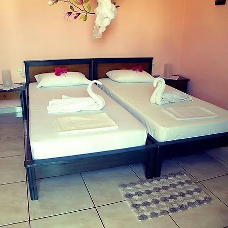 Hotel Niki 2*